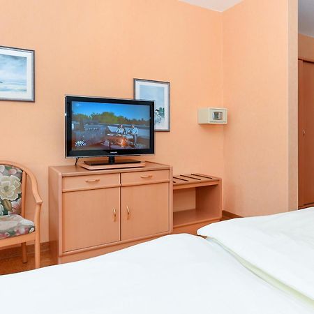 Hotel-Pension Stoertebeker 벤세르시엘 외부 사진
