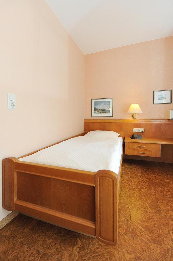 Hotel-Pension Stoertebeker 벤세르시엘 외부 사진