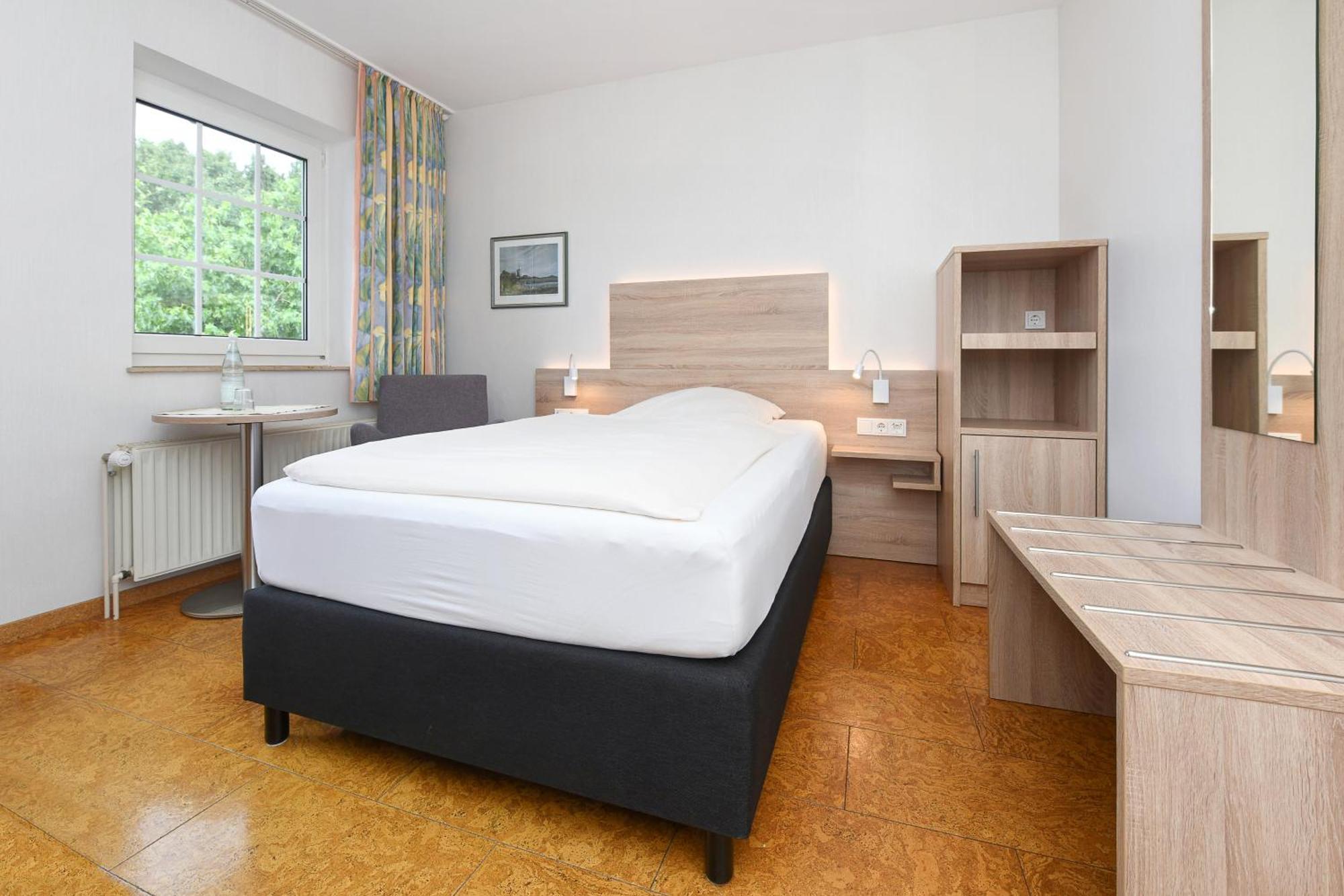 Hotel-Pension Stoertebeker 벤세르시엘 외부 사진